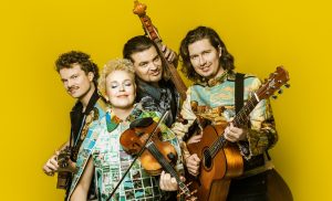 Curly Strings suur sünnipäevakontsert ”Üle ilma 10″